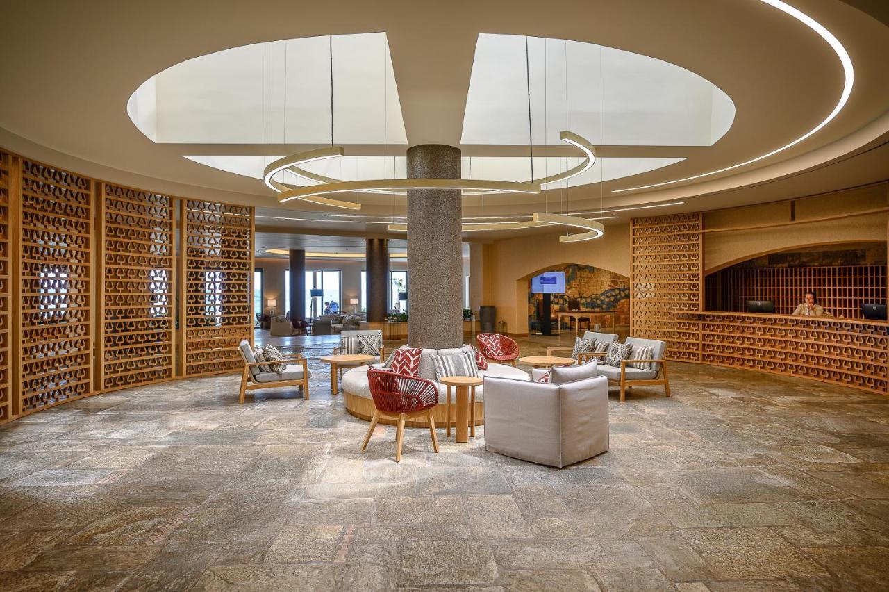 크레타 마리스 비치 리조트 헐소니소스 외부 사진 The lobby of the hotel